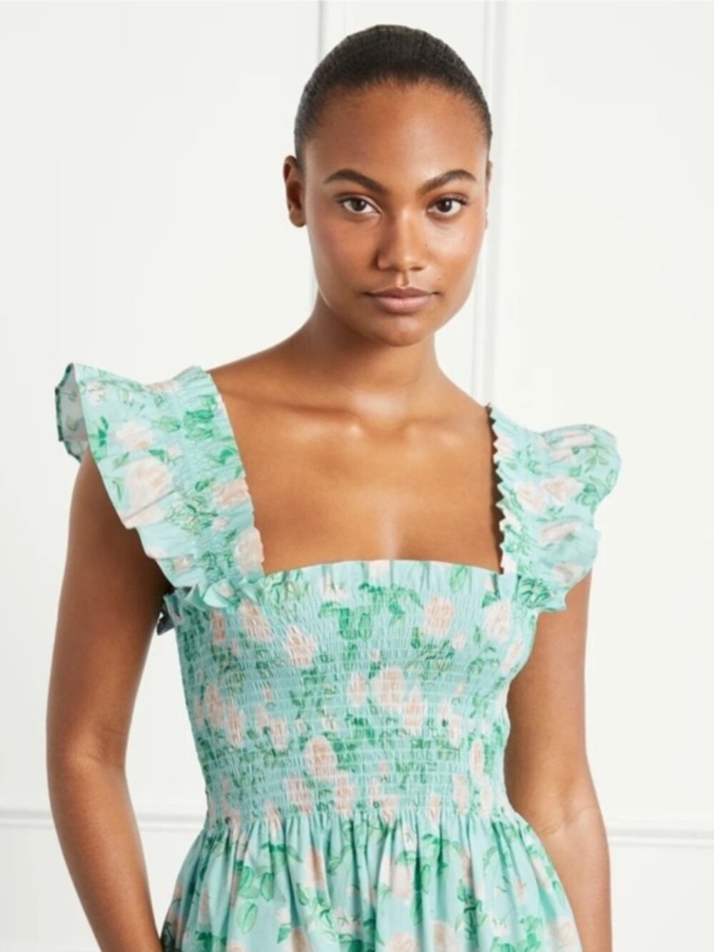 Hill House The Elizabeth Nap Dress in Blue Roses - Picture 3 of 16
